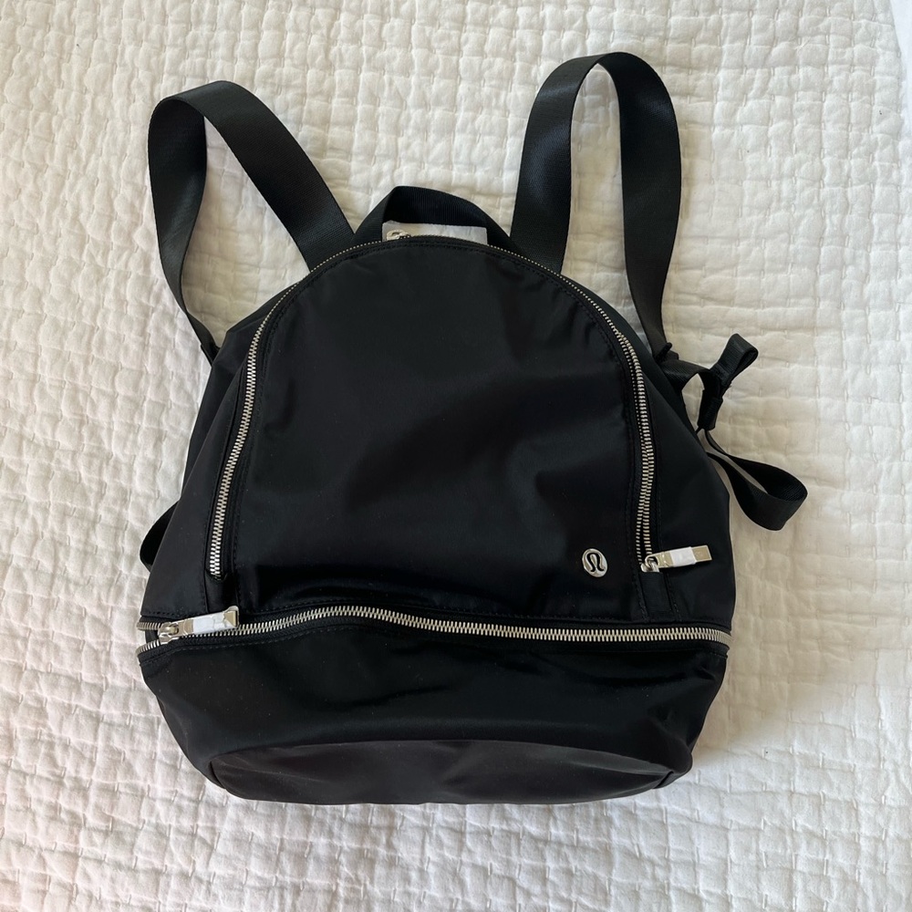 Lululemon Casual backpack never used!